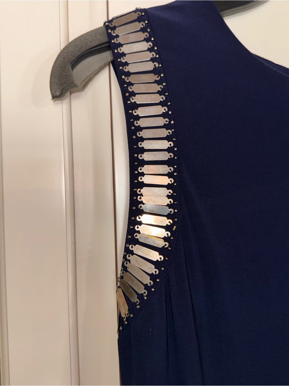 Sleeveless Navy Evening Gown with Side Embellishment Size 6 Formal Wedding Date - Picture 3 of 7